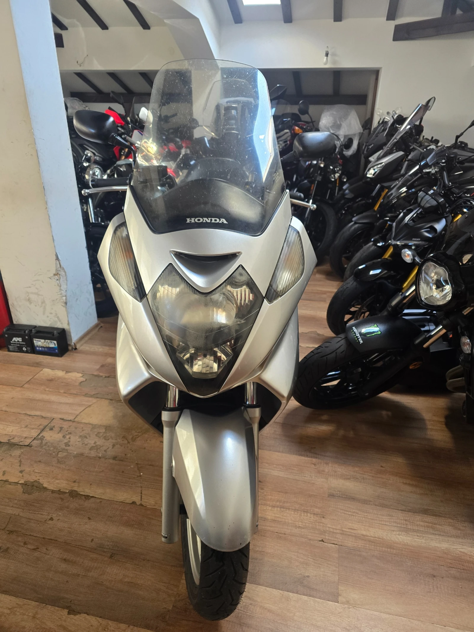 Honda Silver Wing 600, снимка 3 - Мотоциклети и мототехника - 56377945