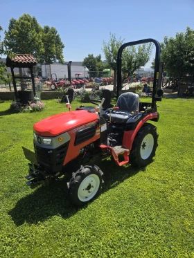 Трактор Hinomoto 3020, снимка 1