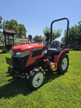 Трактор Hinomoto 3020, снимка 2