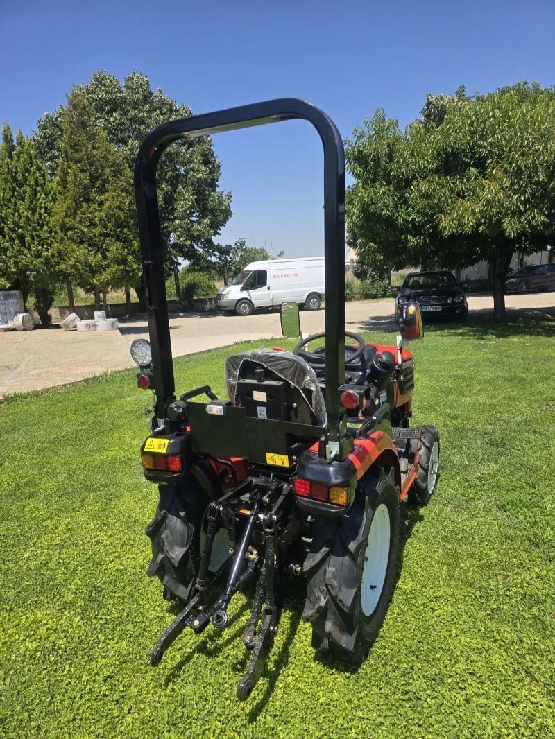 Трактор Hinomoto 3020, снимка 5 - Селскостопанска техника - 51018037