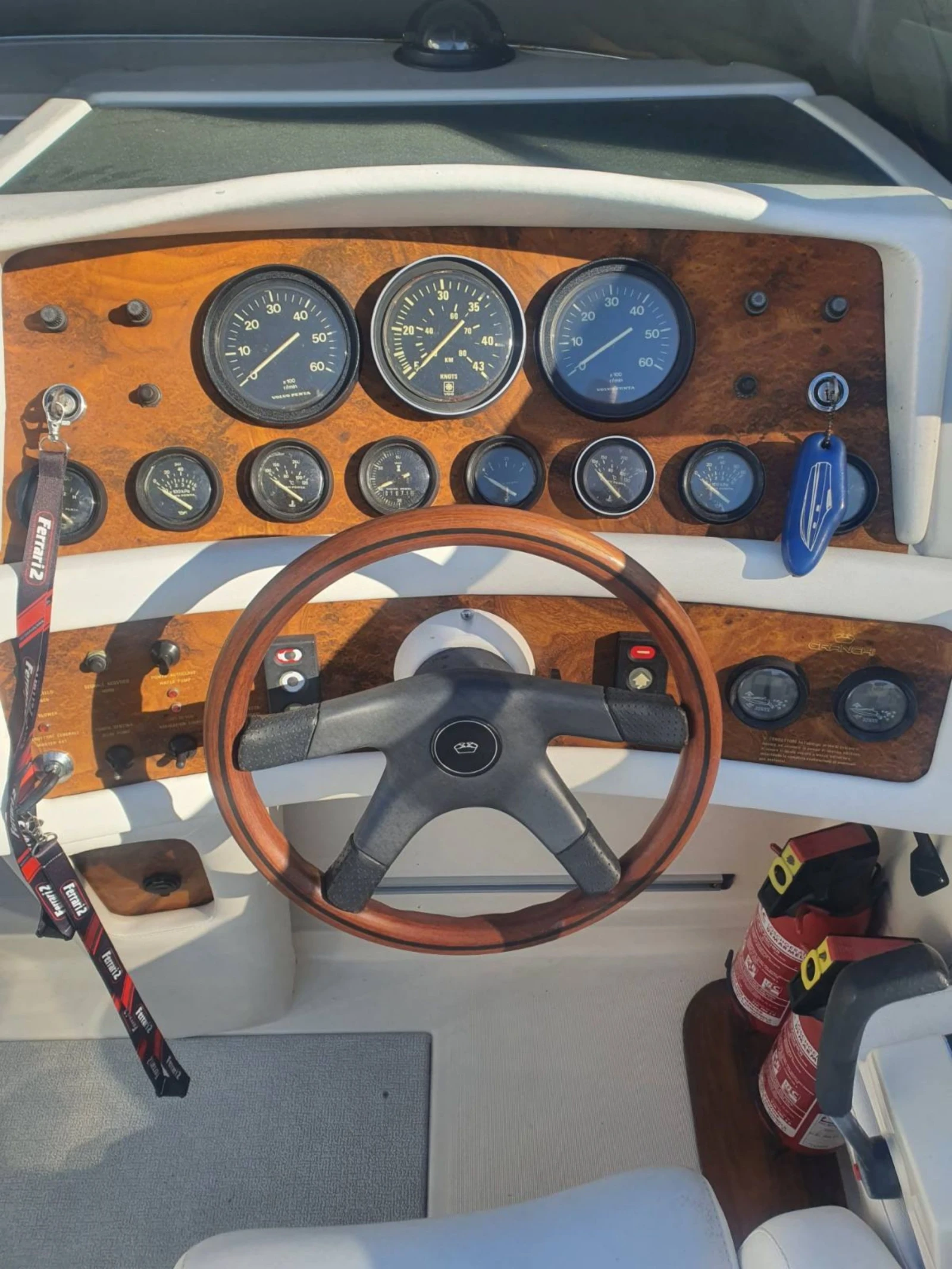 Моторна яхта Cranchi Clipper760