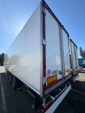 Полуремарке Krone Frigo, снимка 11