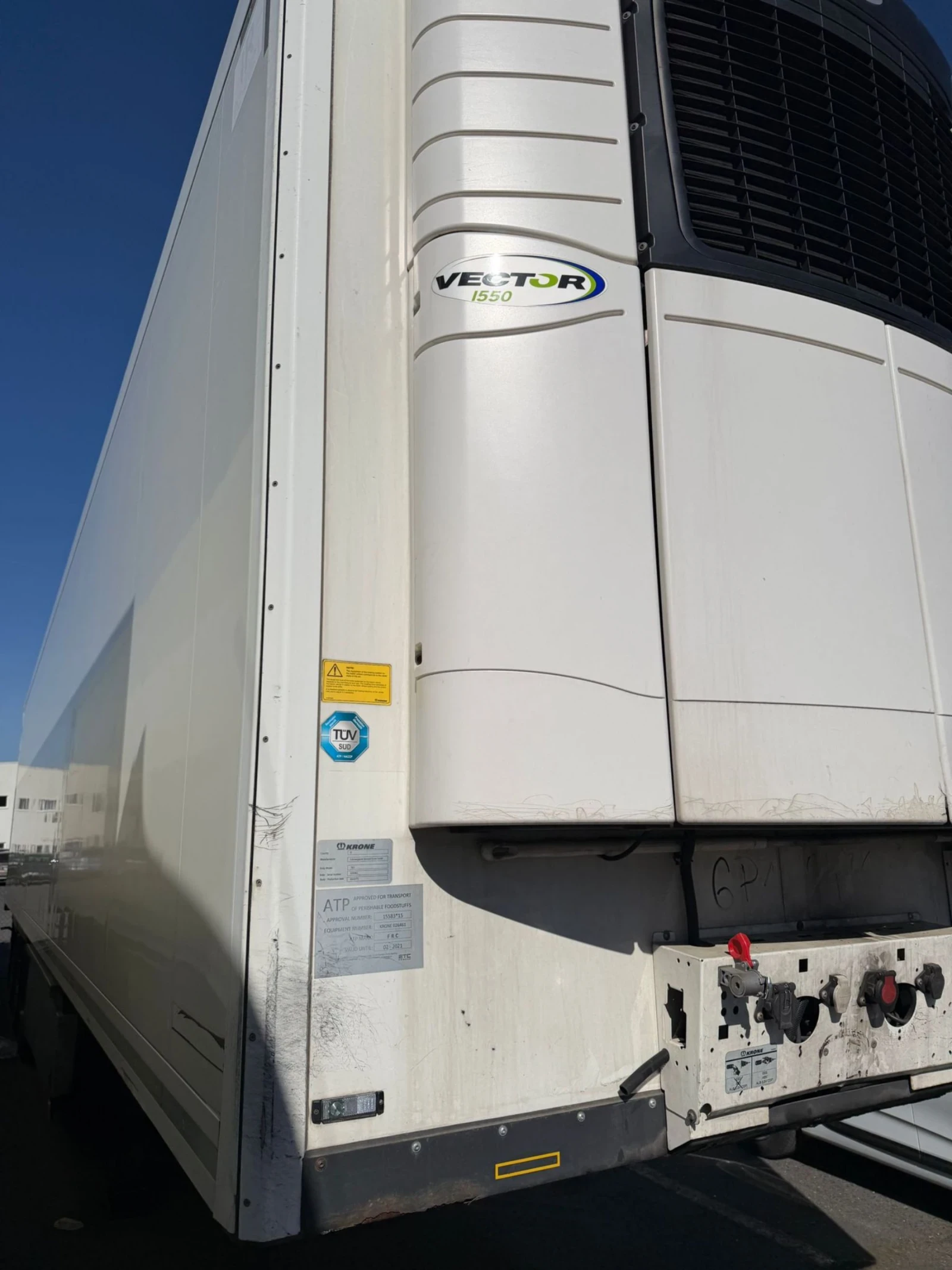 Полуремарке Krone Frigo, снимка 2 - Ремаркета - 54677595