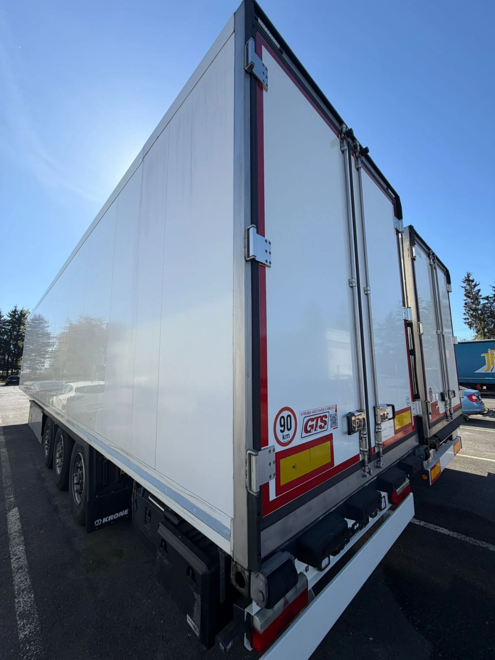 Полуремарке Krone Frigo, снимка 11 - Ремаркета - 54677595