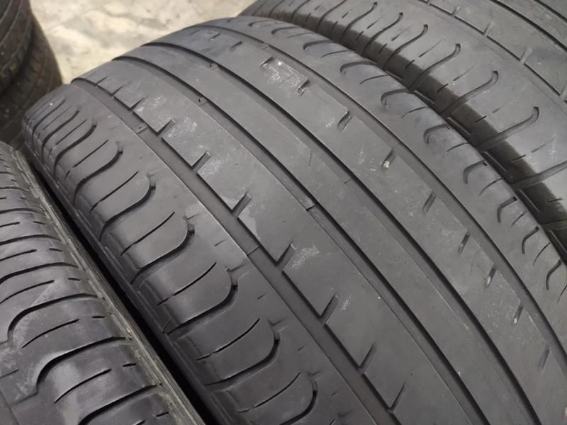 Гуми Летни 235/50R19, снимка 3 - Гуми и джанти - 33192387