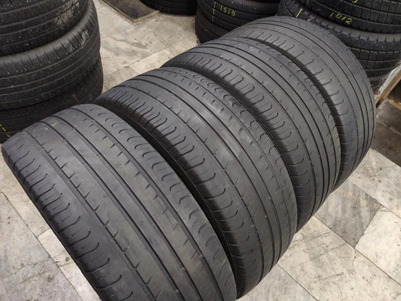 Гуми Летни 235/50R19, снимка 5 - Гуми и джанти - 33192387