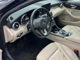 Mercedes-Benz C 300 4Matic* Keyless* Подгрев* Пано, снимка 2