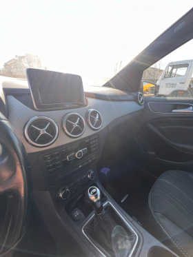 Mercedes-Benz B 200, снимка 15 - Автомобили и джипове - 45508336