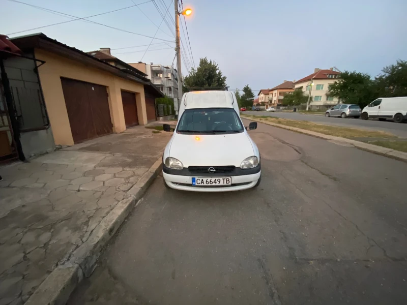 Opel Combo, снимка 3 - Автомобили и джипове - 47392597