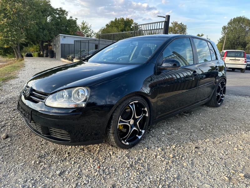 VW Golf БЕНЗИН-НАВИГАЦИЯ, снимка 1 - Автомобили и джипове - 47425234