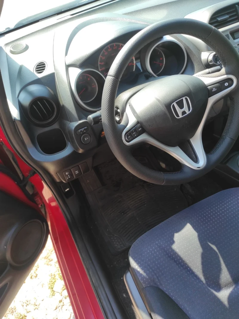 Honda Jazz Бензин, снимка 5 - Автомобили и джипове - 47436211