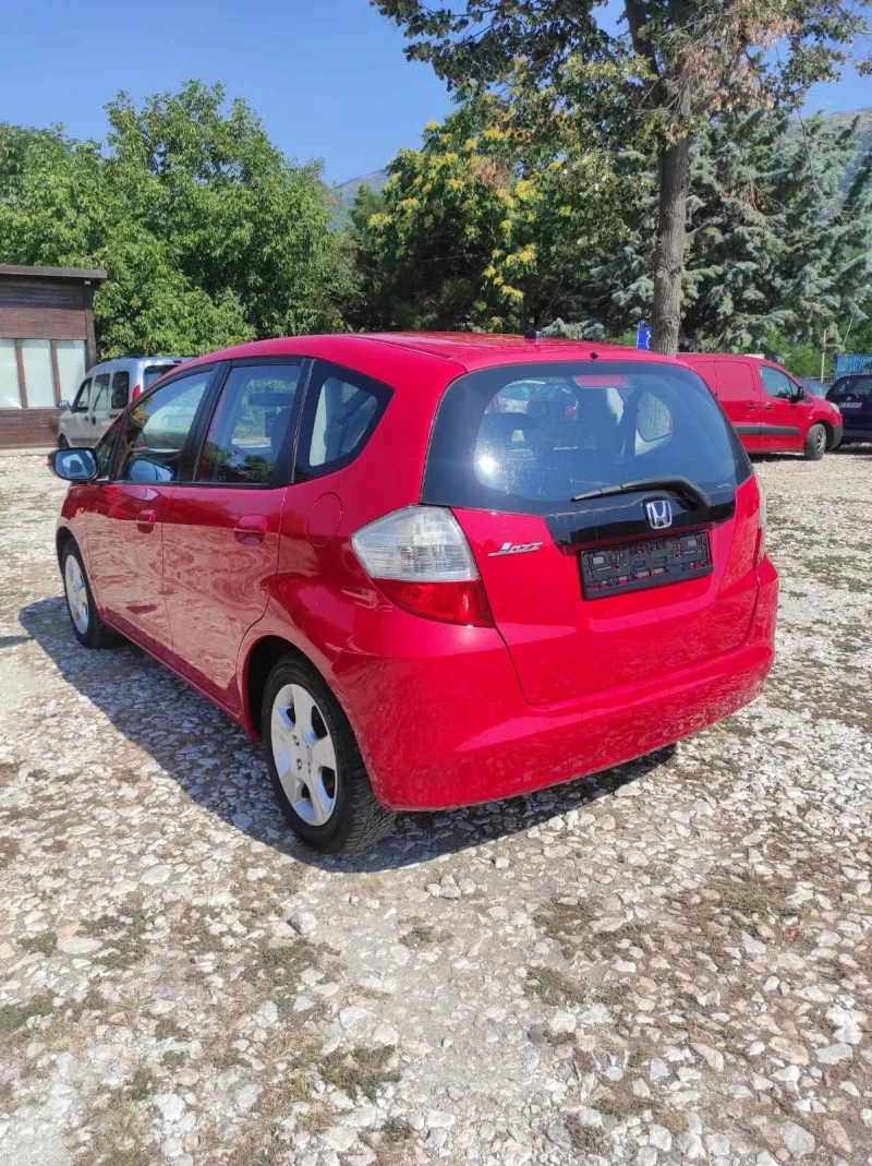 Honda Jazz Бензин, снимка 4 - Автомобили и джипове - 47436211