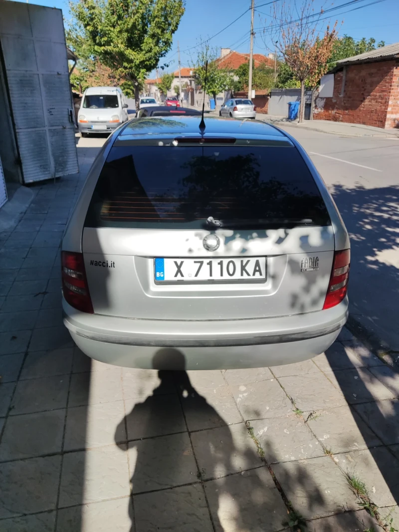 Skoda Fabia, снимка 3 - Автомобили и джипове - 47470345