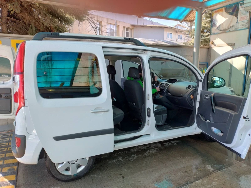 Renault Kangoo, снимка 8 - Автомобили и джипове - 49370133