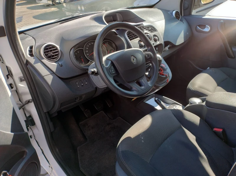 Renault Kangoo, снимка 4 - Автомобили и джипове - 49370133