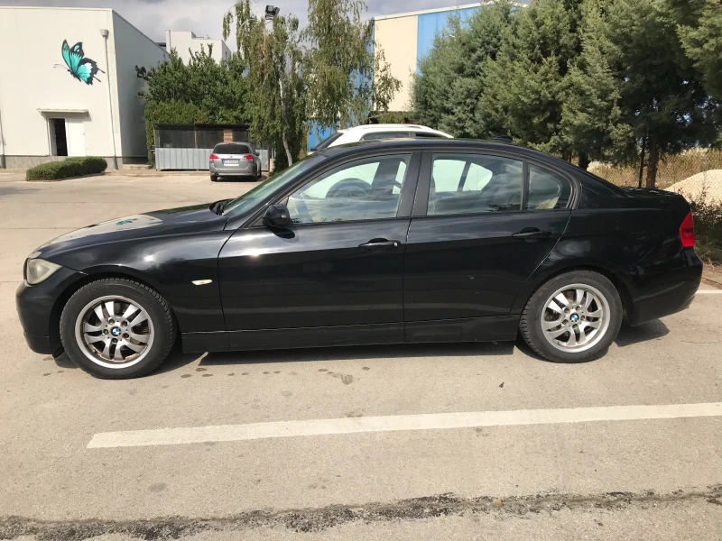 BMW 320, снимка 2 - Автомобили и джипове - 49593312