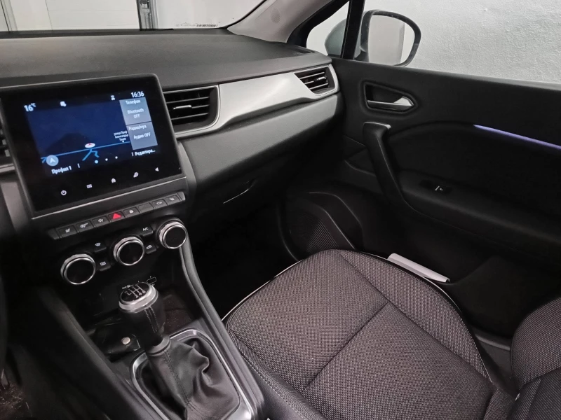 Renault Captur, снимка 9 - Автомобили и джипове - 52567958