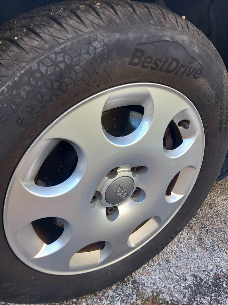 Audi A6 2.5, снимка 10 - Автомобили и джипове - 52522095