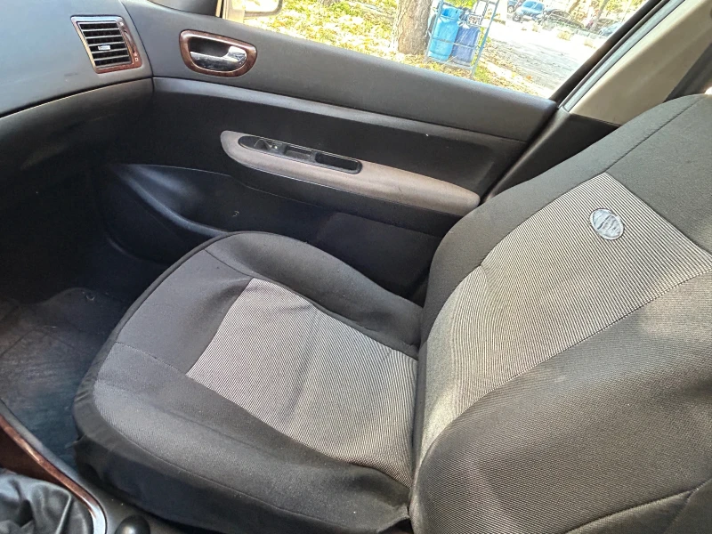 Peugeot 307, снимка 12 - Автомобили и джипове - 52882650