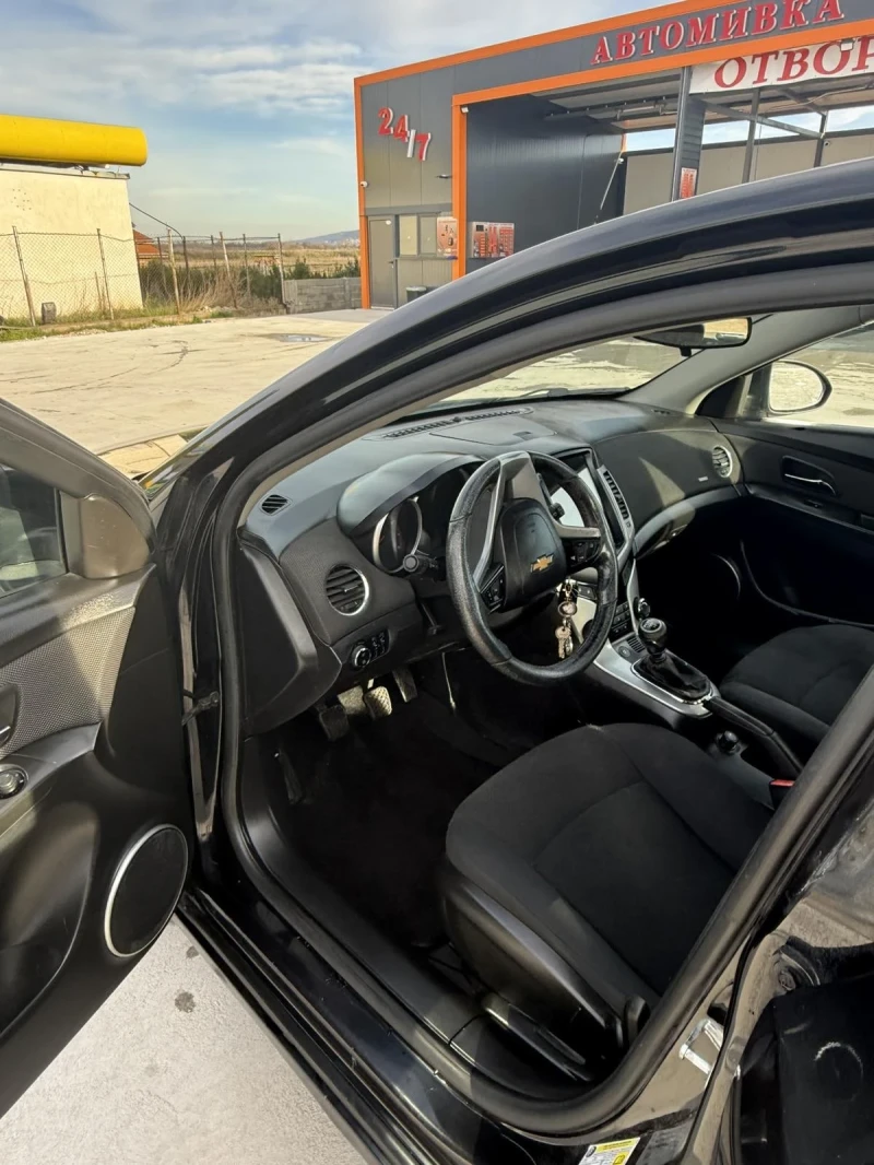 Chevrolet Cruze, снимка 7 - Автомобили и джипове - 53538907