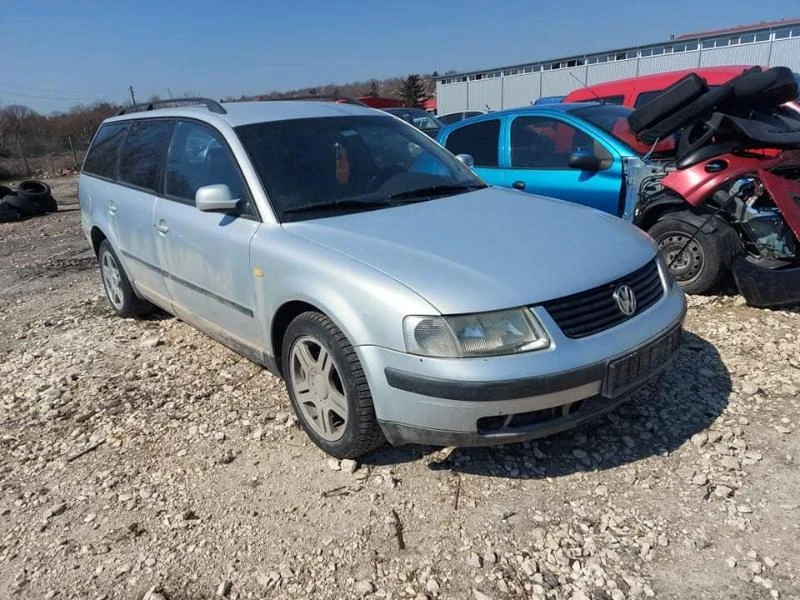 VW Passat 1.9 TDI 6 броя на части , снимка 1 - Автомобили и джипове - 36334216