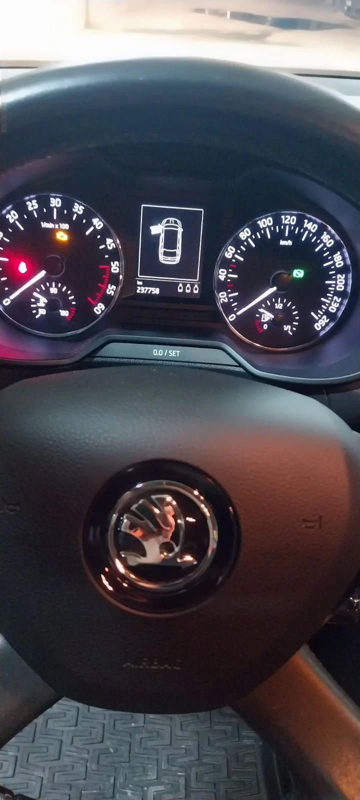 Skoda Octavia, снимка 8 - Автомобили и джипове - 53090251