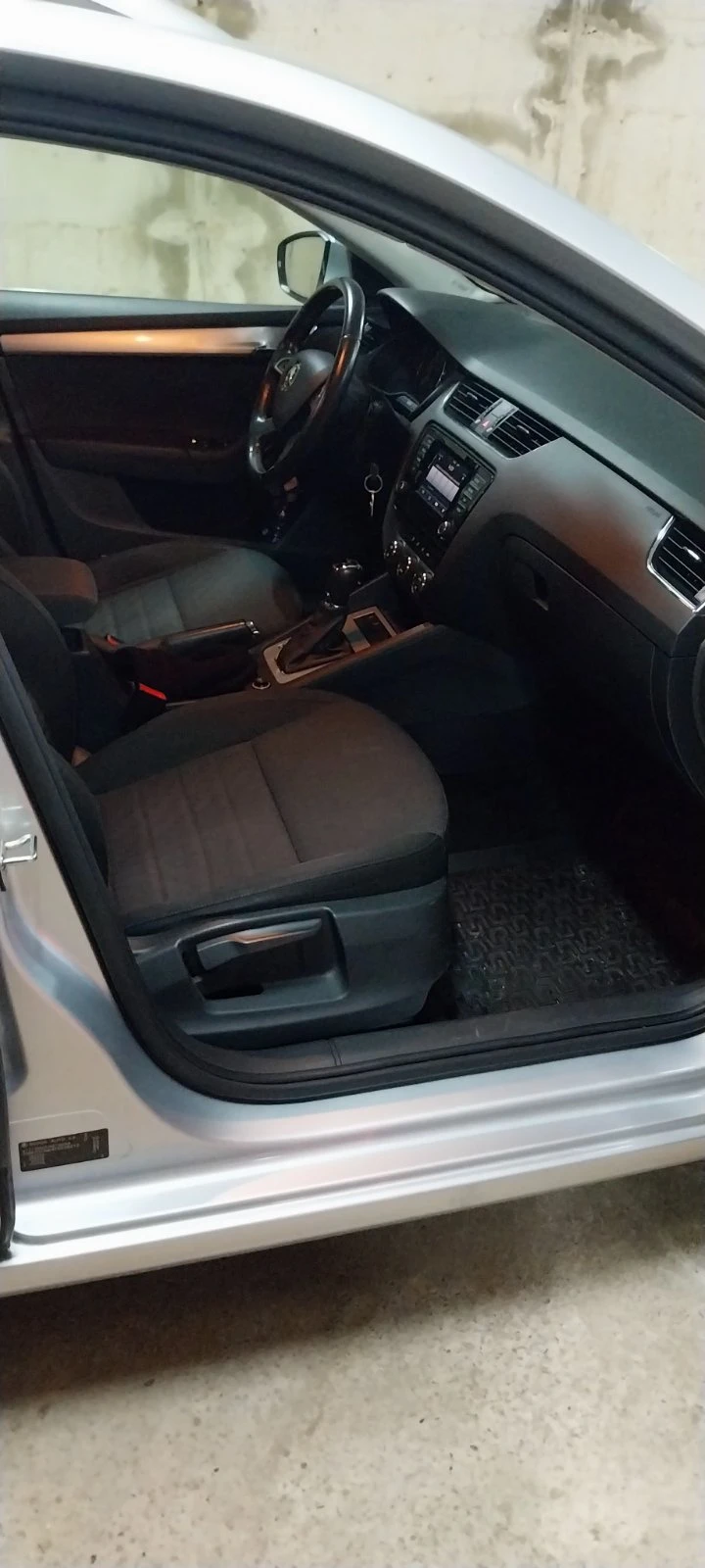 Skoda Octavia, снимка 9 - Автомобили и джипове - 53090251