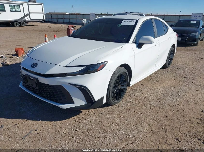 Toyota Camry SE, снимка 1