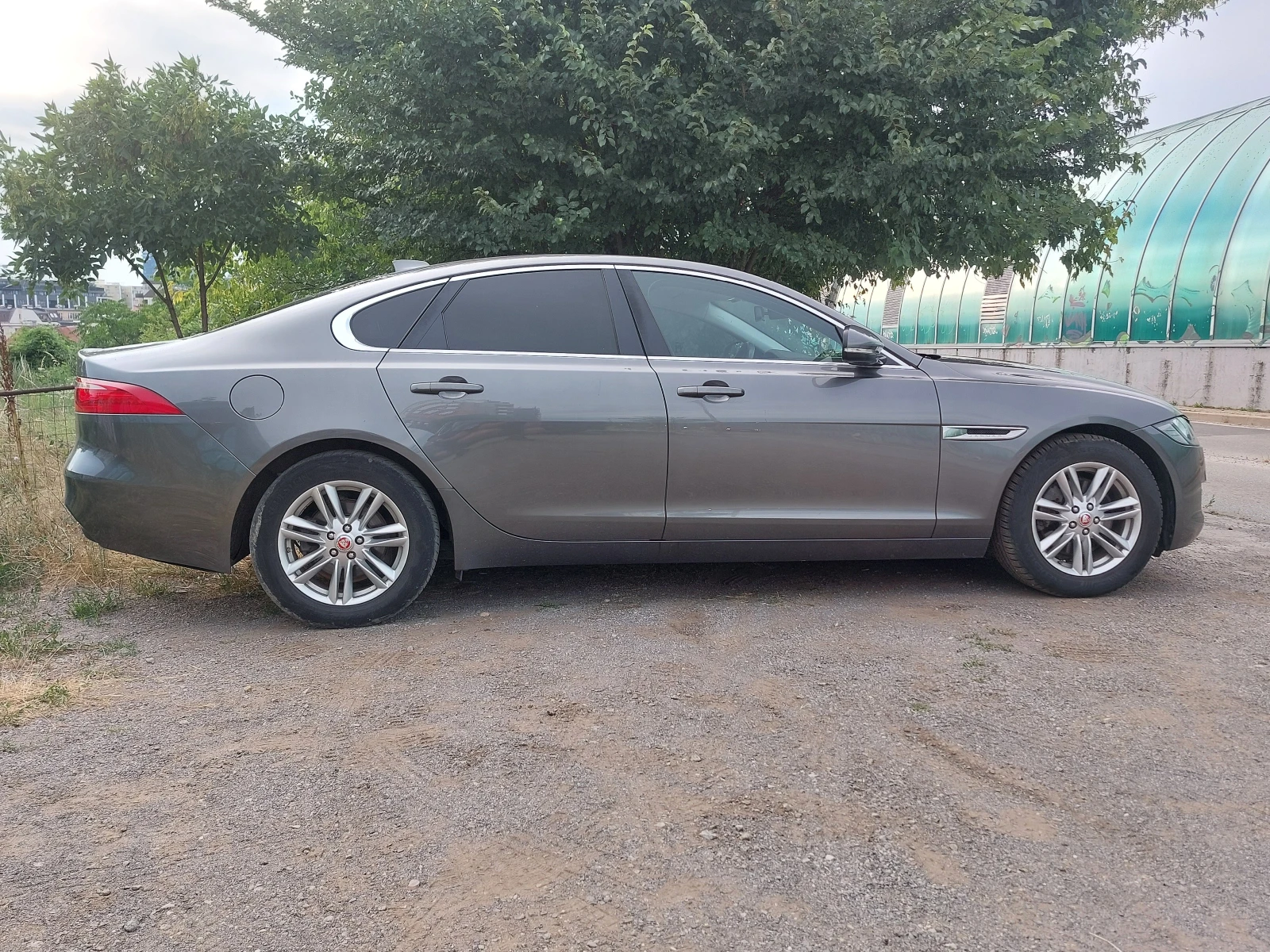 Jaguar Xf 2.0d 180к.с.Sports-Line FACELIFT ВСИЧКИ ЕКСТРИ, снимка 6 - Автомобили и джипове - 51994241