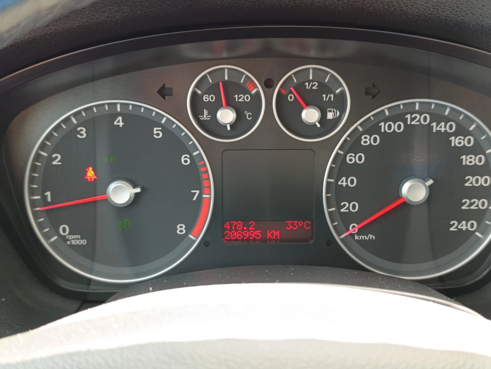 Ford Focus 1.8i | Mobile.bg   11