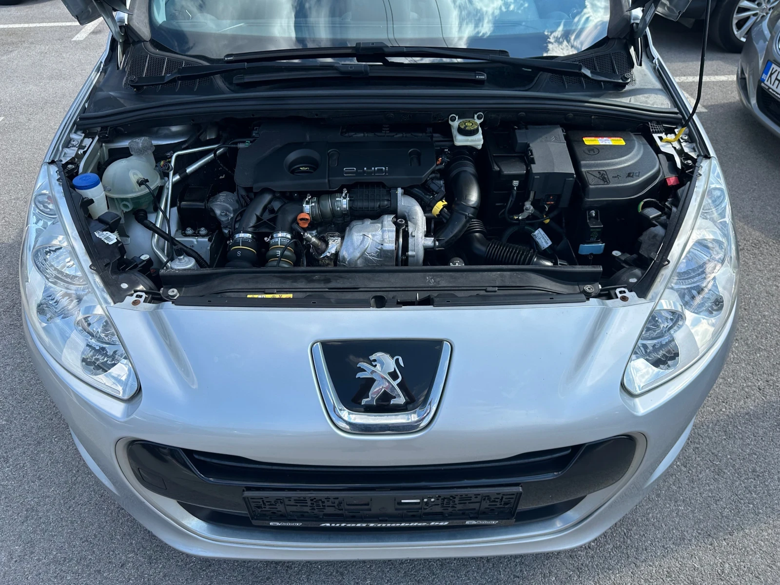 Peugeot 308 1.6 HDI Фейслифт Навигация! - изображение 9