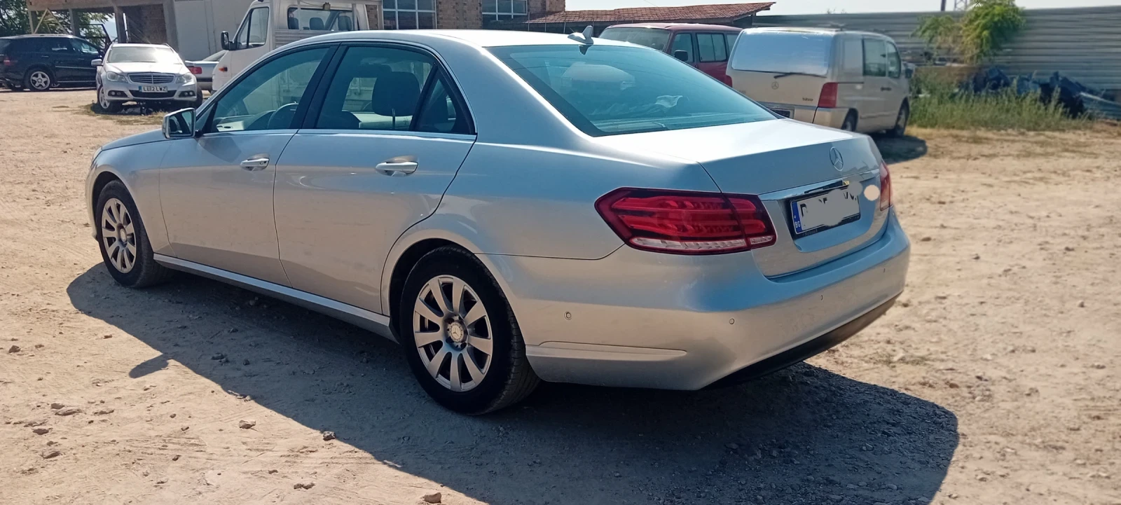 Mercedes-Benz E 220  - изображение 5