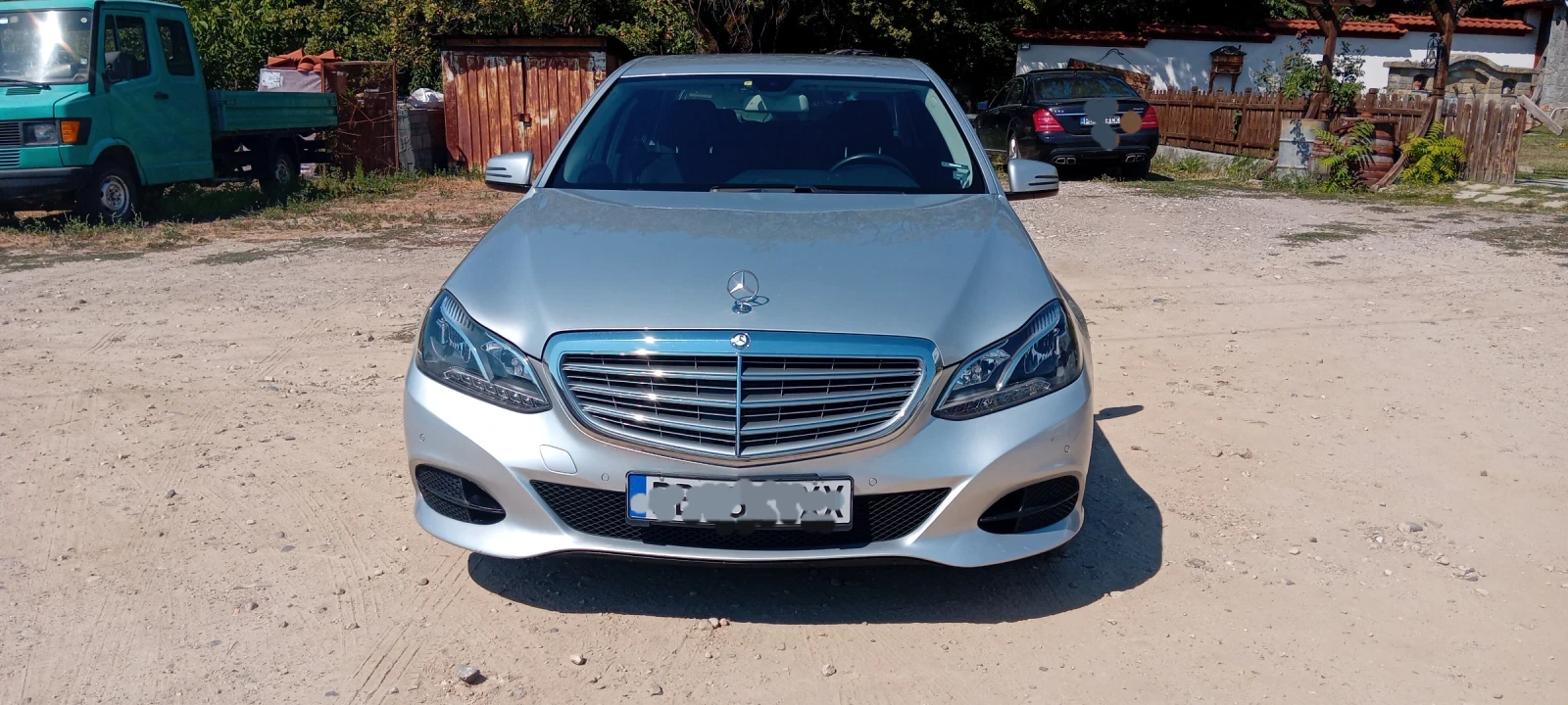 Mercedes-Benz E 220  - изображение 2