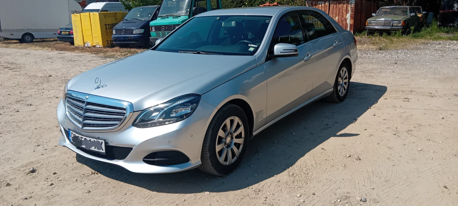 Mercedes-Benz E 220  - изображение 3