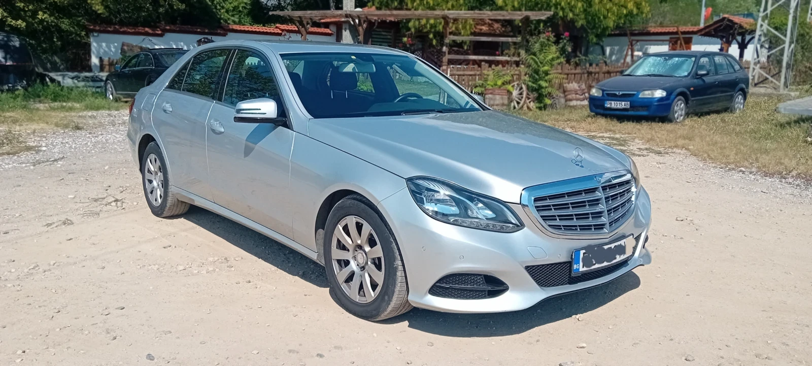 Mercedes-Benz E 220  - изображение 4