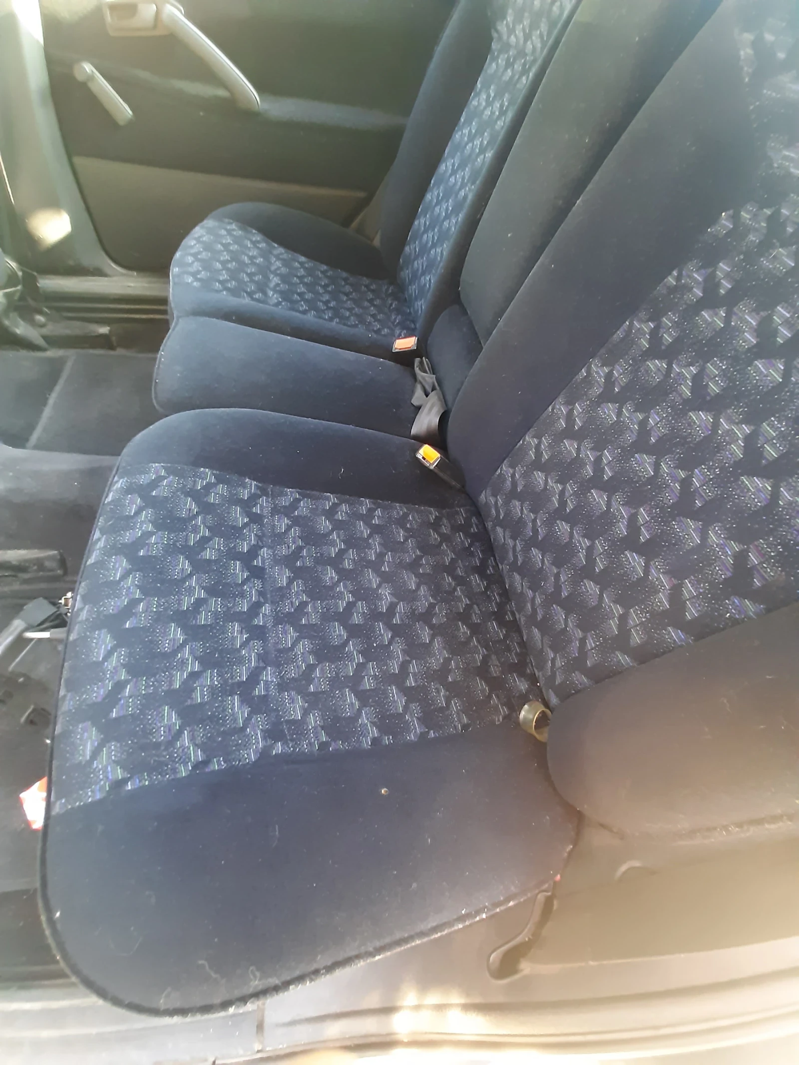 VW Passat ARIVA - изображение 5