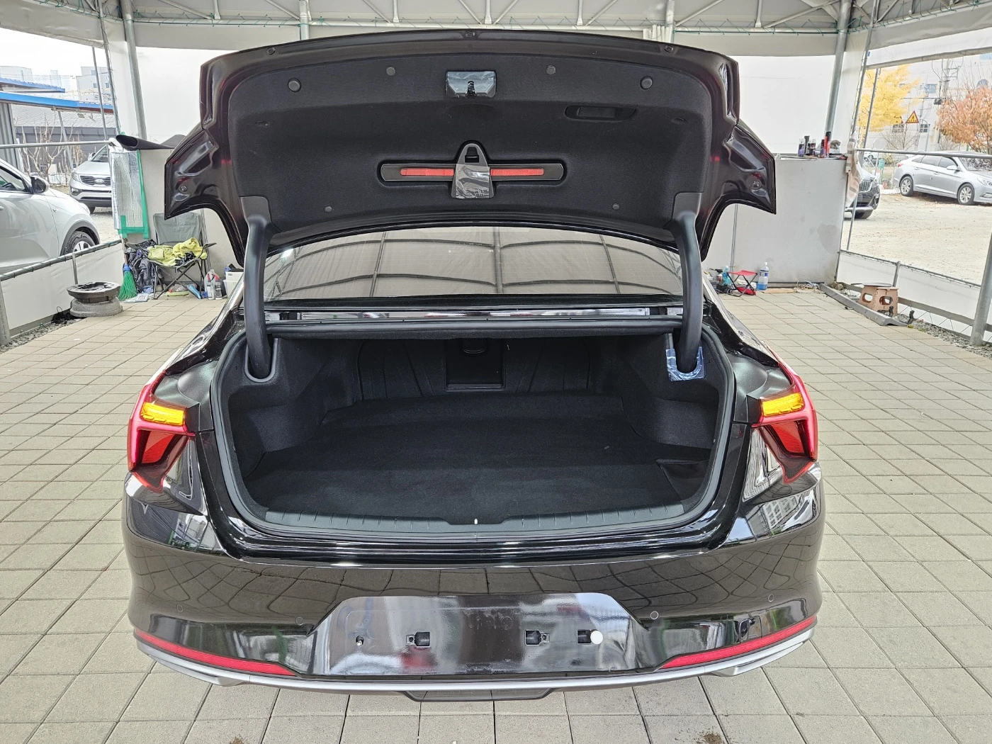 Kia K8 ��������� ����� �������� � �������� �� 2�. | Mobile.bg � ����������� 11