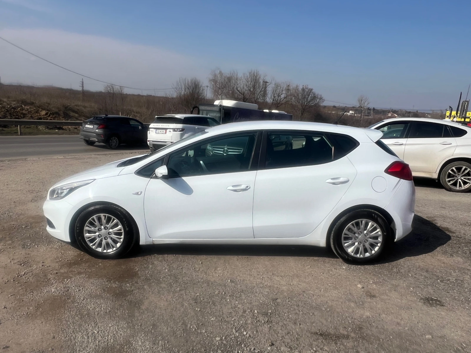 Kia Ceed ТОП* СОБСТВЕН ЛИЗИНГ, снимка 5 - Автомобили и джипове - 53708065