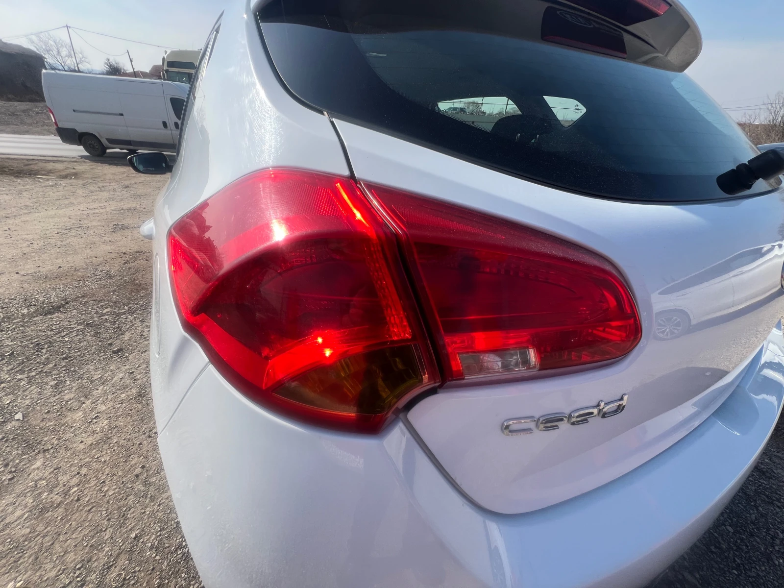 Kia Ceed ТОП* СОБСТВЕН ЛИЗИНГ, снимка 16 - Автомобили и джипове - 53708065