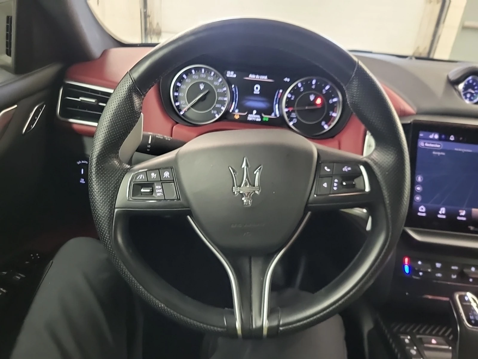Maserati Ghibli 3L 6cyl AWD, снимка 12 - Автомобили и джипове - 53732571