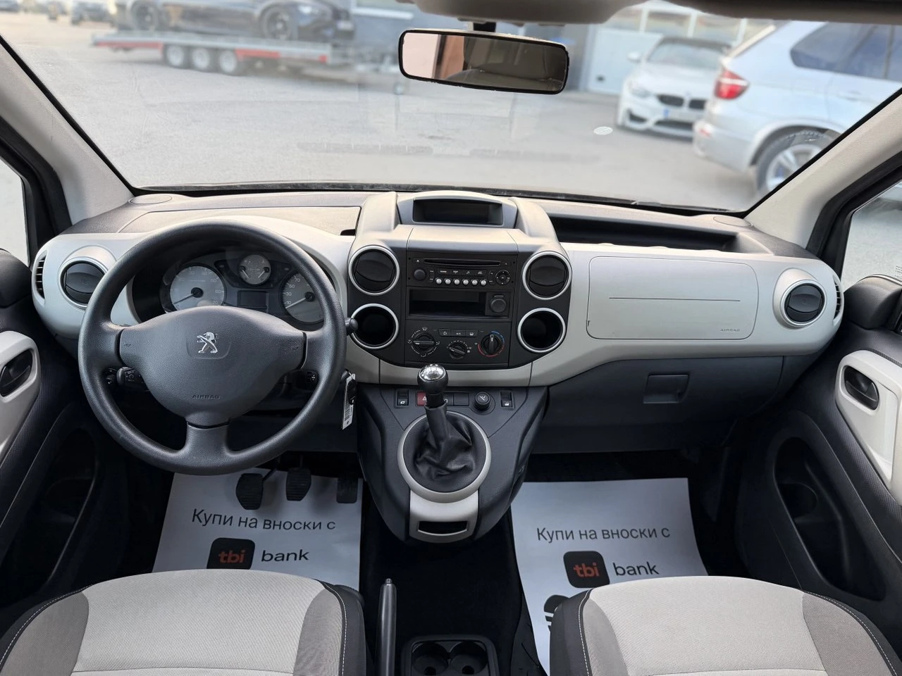 Peugeot Partner 1.6 HDi 92кс, снимка 13 - Автомобили и джипове - 53774580