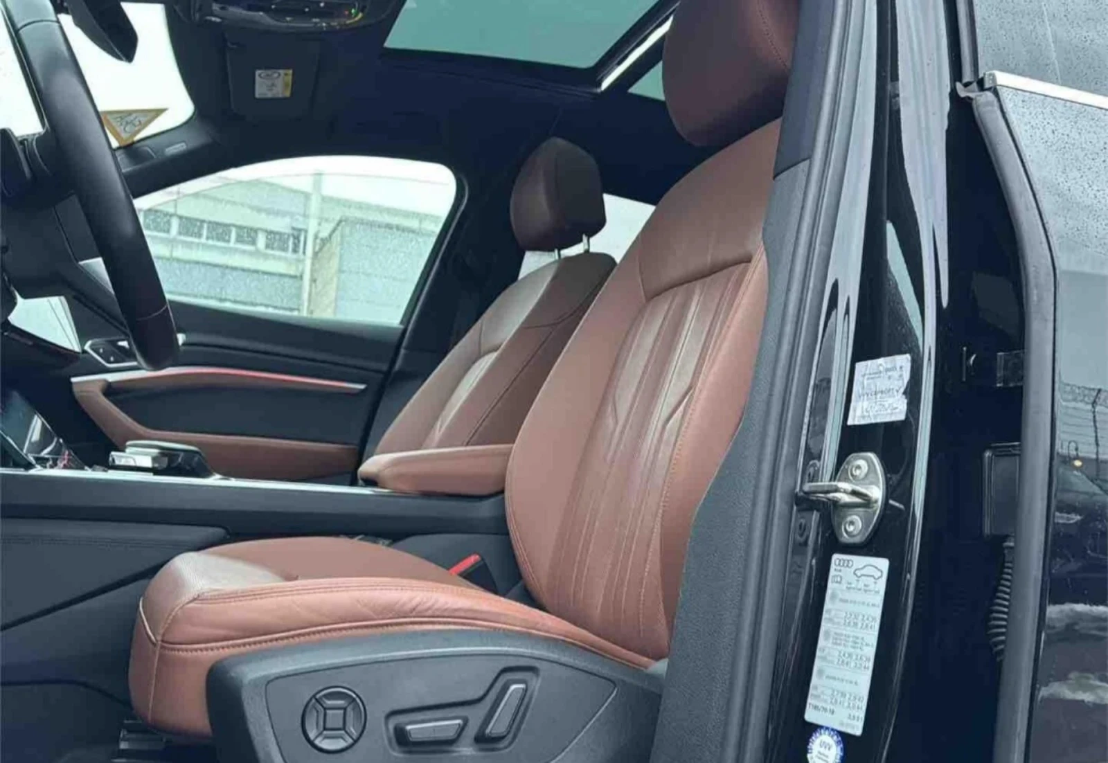 Audi E-Tron SPORTBACK55/S line/Hud /Pano/360* /B&O, снимка 15 - Автомобили и джипове - 54150408