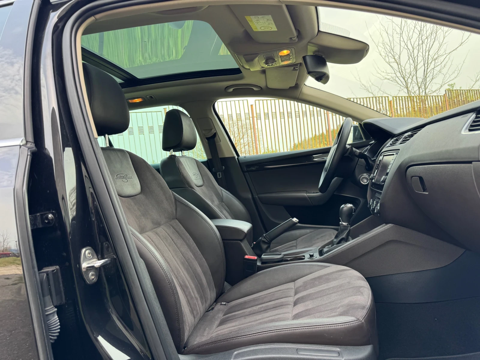 Skoda Octavia 2.0TDI L&K CANTON PANORAMA Full, снимка 10 - Автомобили и джипове - 54208563