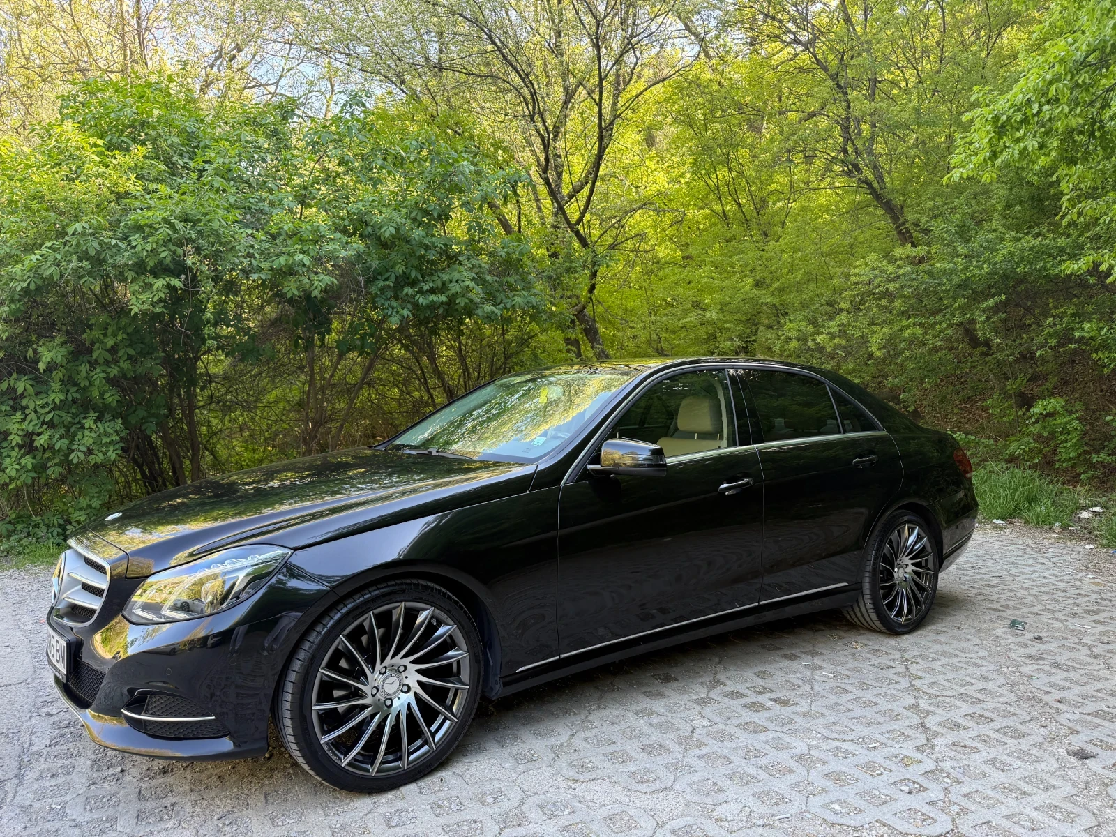Mercedes-Benz E 250 Е250 4MATIC, снимка 6 - Автомобили и джипове - 54415156