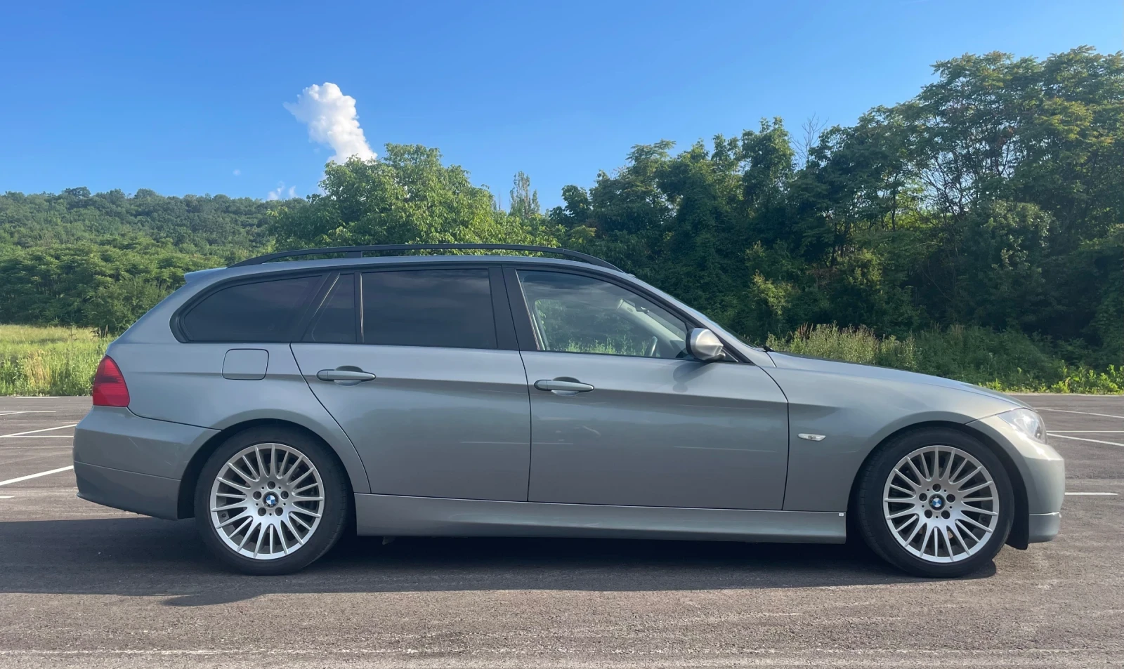 BMW 320 320d * Обслужен * Всичко платено * Led, снимка 5 - Автомобили и джипове - 54563924