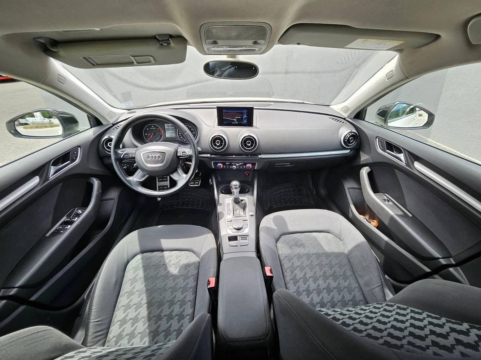 Audi A3 1.6 TDI SPORTBACK, снимка 11 - Автомобили и джипове - 54953589