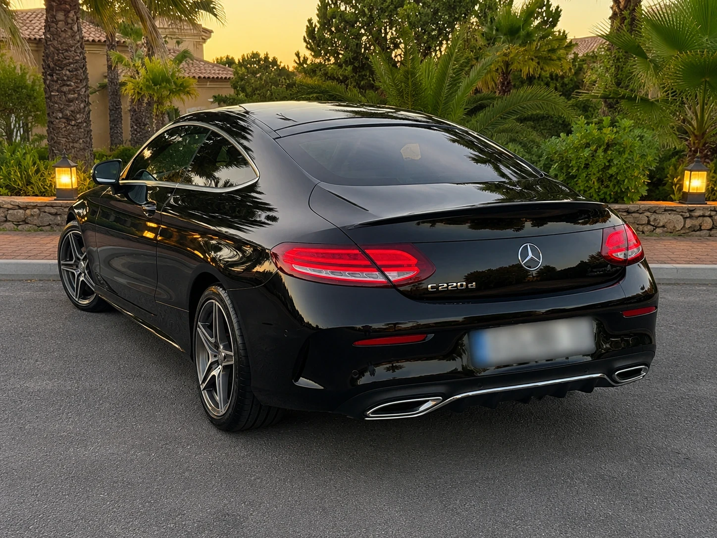 Mercedes-Benz C 220 AMG LINE, FACE, FULL SERVICE ОЧАКВАН ВНОС!, снимка 2 - Автомобили и джипове - 55198994