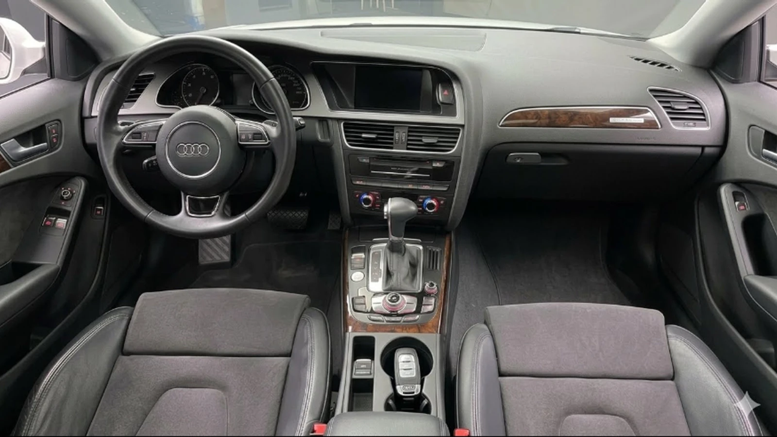Audi A5 2.0TFSI QUATTRO * ПОДГРЕВ * ЛЮК * КАМЕРА * ПАРКТРО, снимка 7 - Автомобили и джипове - 55278401