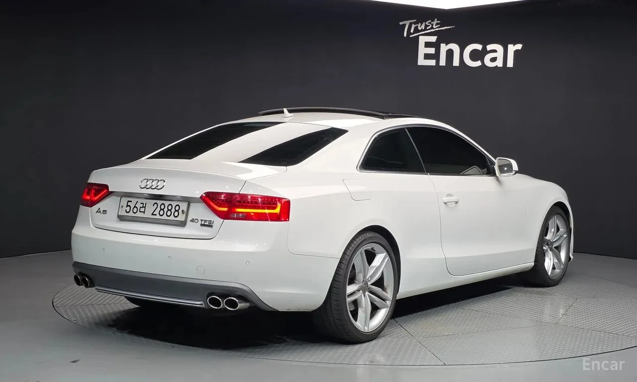 Audi A5 2.0TFSI QUATTRO * ПОДГРЕВ * ЛЮК * КАМЕРА * ПАРКТРО, снимка 3 - Автомобили и джипове - 55278401