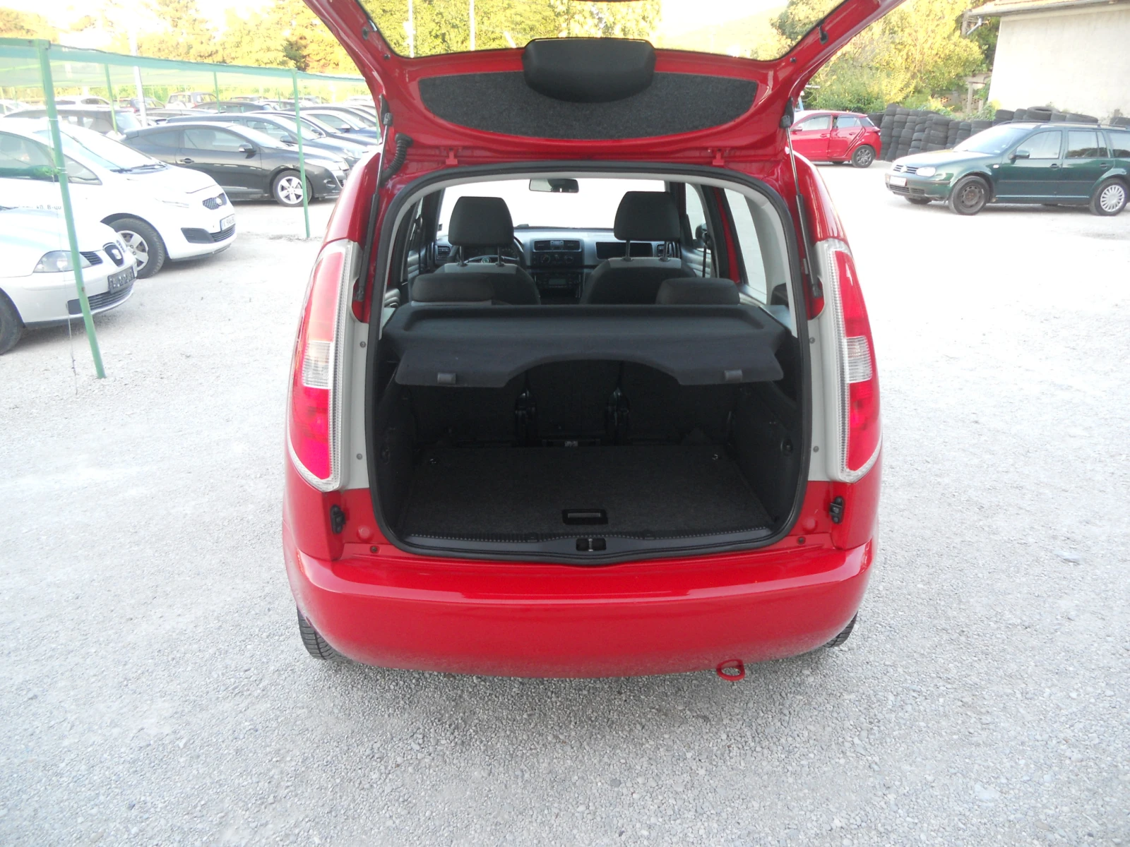 Skoda Roomster 1.2i ЛИЗИНГ!!! РЕАЛНИ КИЛОМЕТРИ+ СЕРВИЗНИ ДОКУМЕНТ, снимка 6 - Автомобили и джипове - 55455326